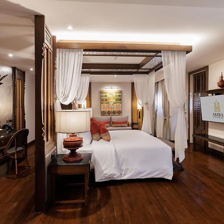 Akira Thaphae Hotel チエンマイ エクステリア 写真